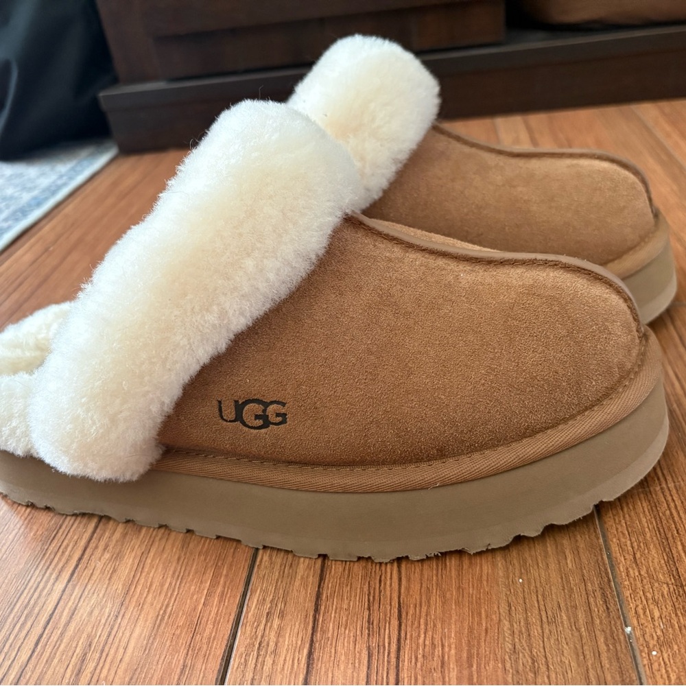 UGG size 10